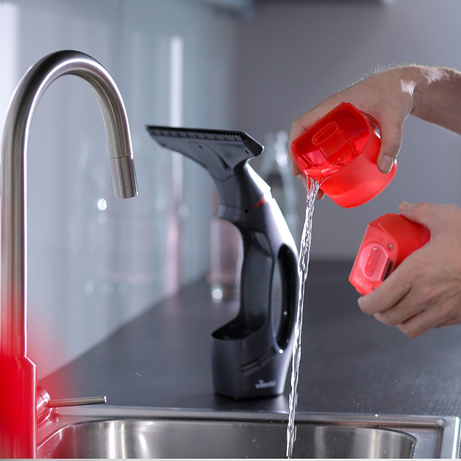 MÁY LAU KÍNH VILEDA WINDOMATIC POWER